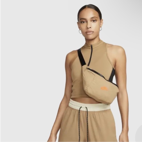 Nike Sportswear Revolution Sports Utility 1/2-zip Jacket Windbreaker Lightweight - Picture 2 of 7